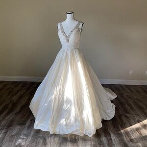 NWT Casa Blanca bridal couture wedding dress size 8